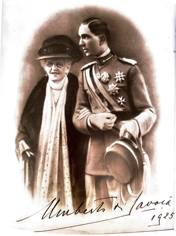 Foto autogrfata di umberto di Savoia con la nonna, la Regina Margherita